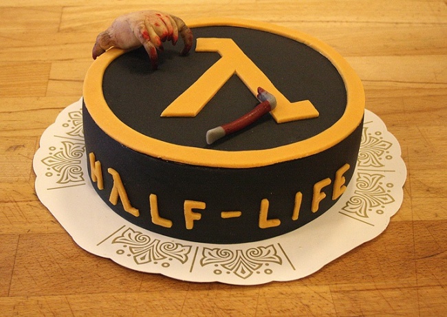 Half-Life 2  10- 